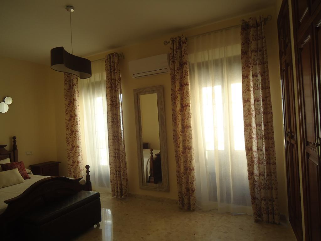 Apartamentos Acevedo Centro Ronda Ngoại thất bức ảnh